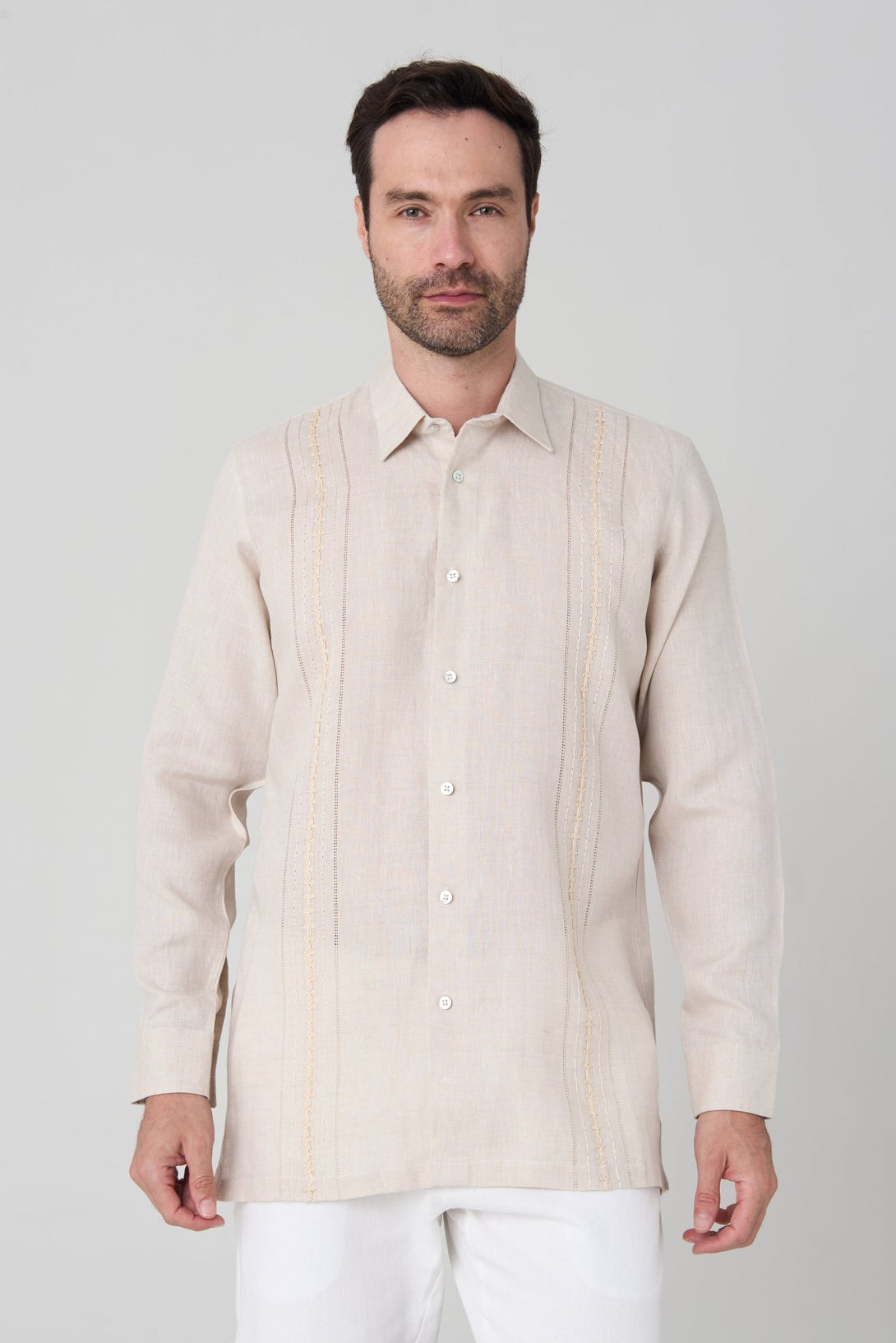 Guayabera manga larga bordada a mano - JON SONEN COLOMBIA